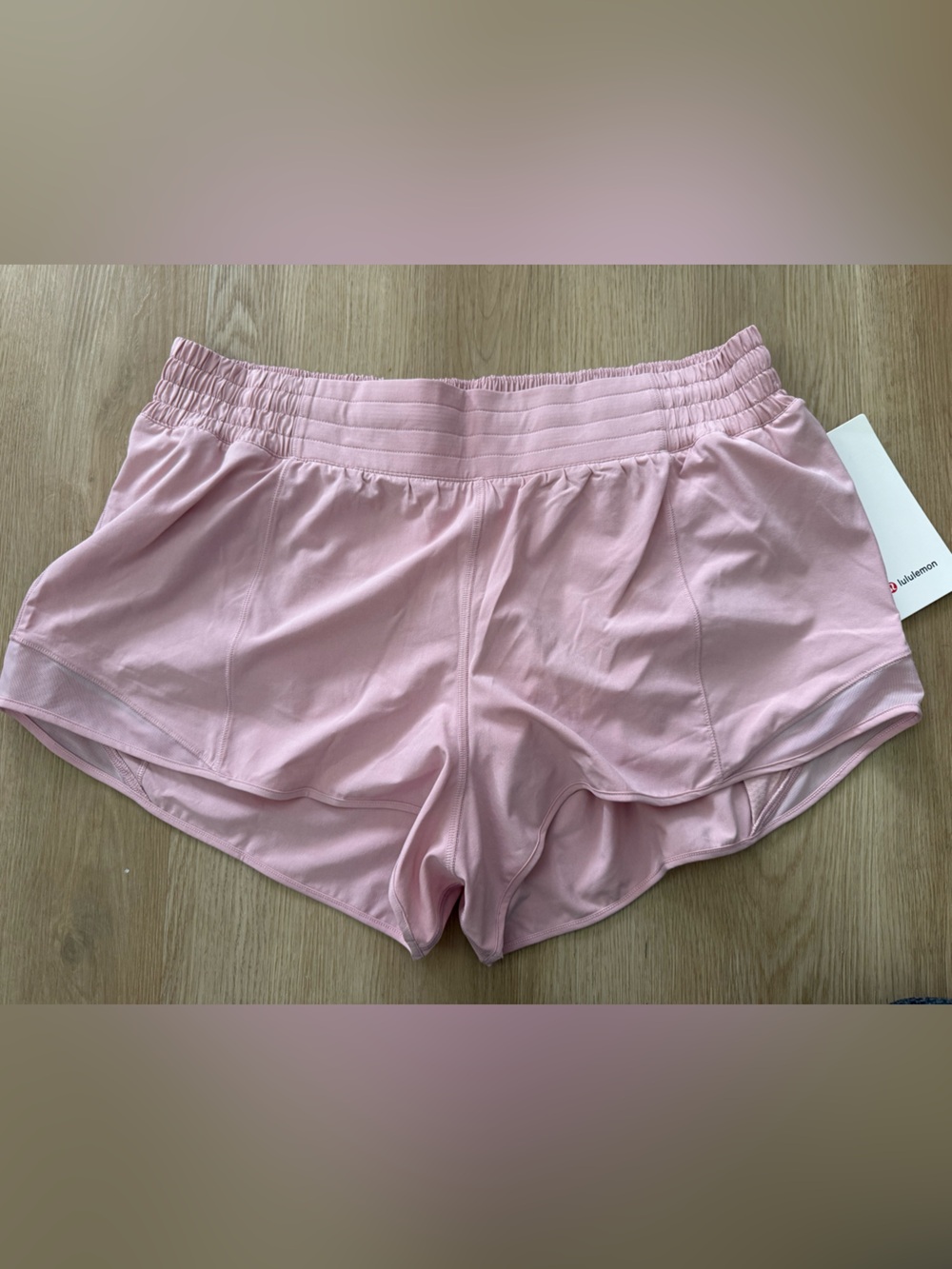 NWT Lululemon Hotty Hot High-Rise Lined Short 2.5” size 14 pink haze